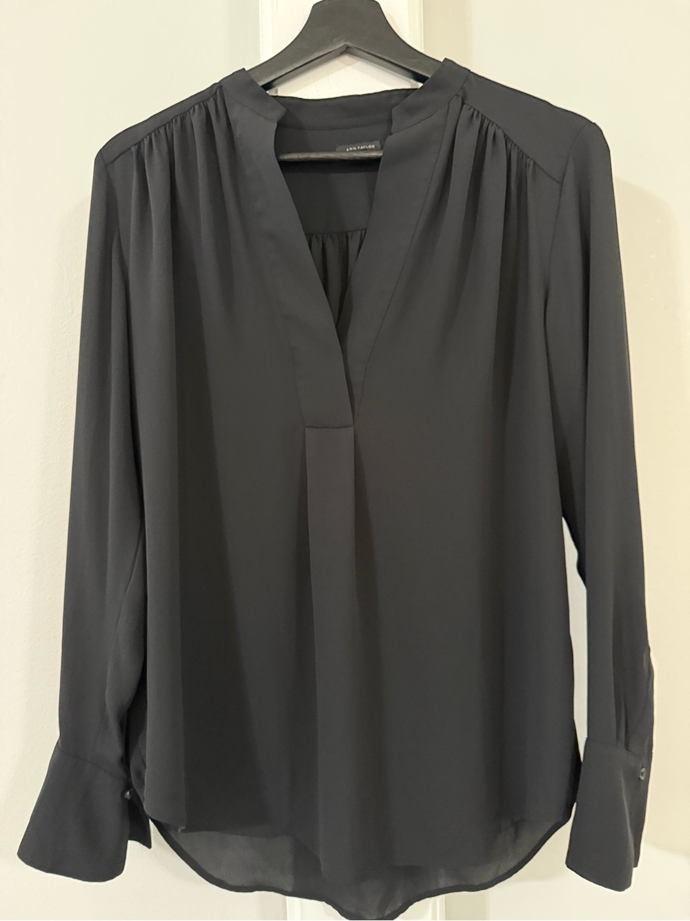 Ann Taylor Black Long-Sleeve V-Neck Blouse